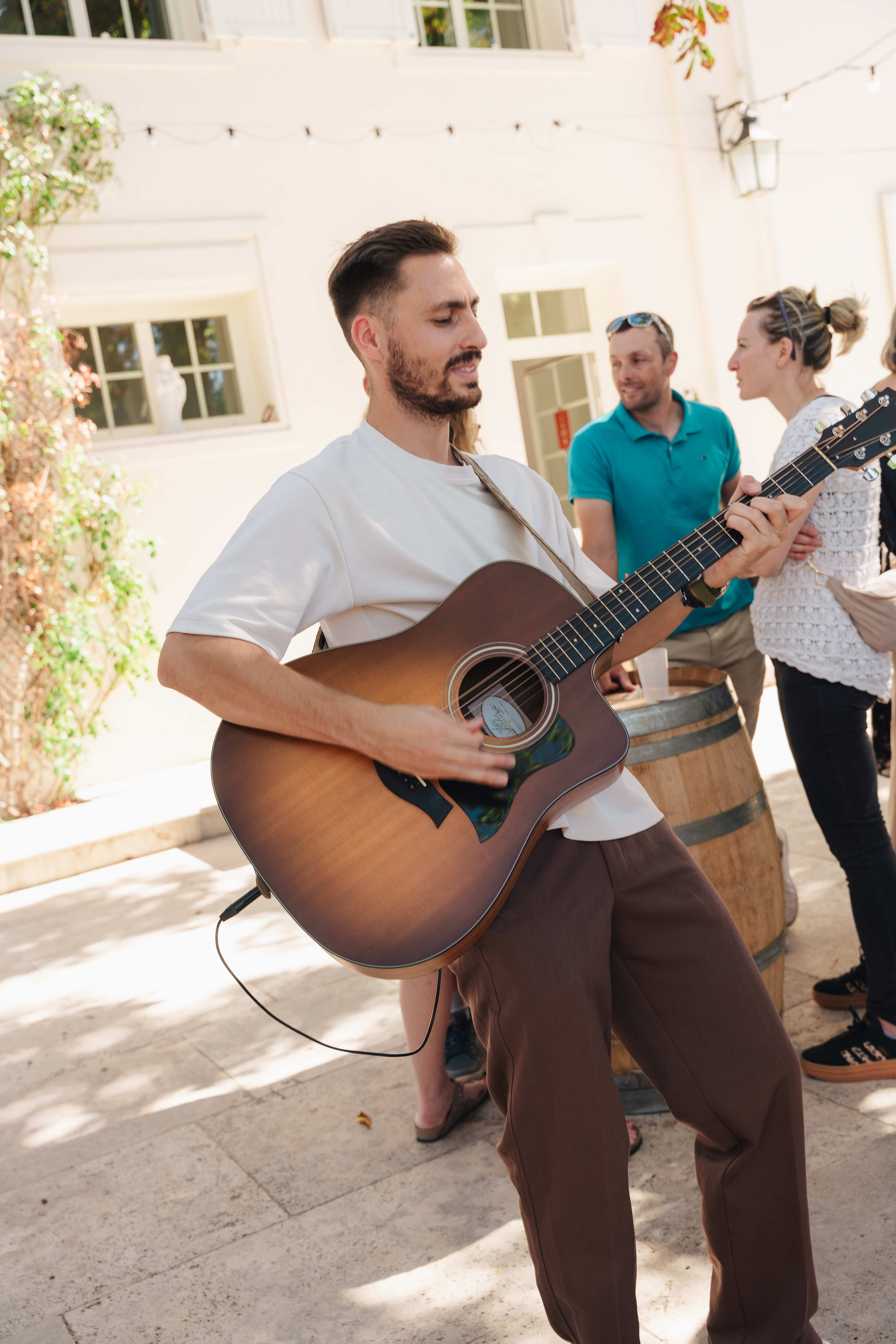 Guitare live lors d'un événement au Domaine de Bonaveau